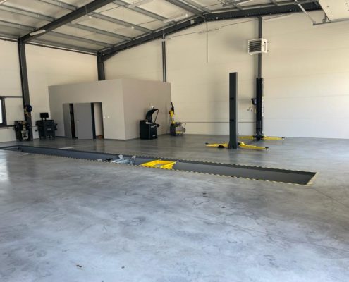 Zvedák a díra na nákladní auta